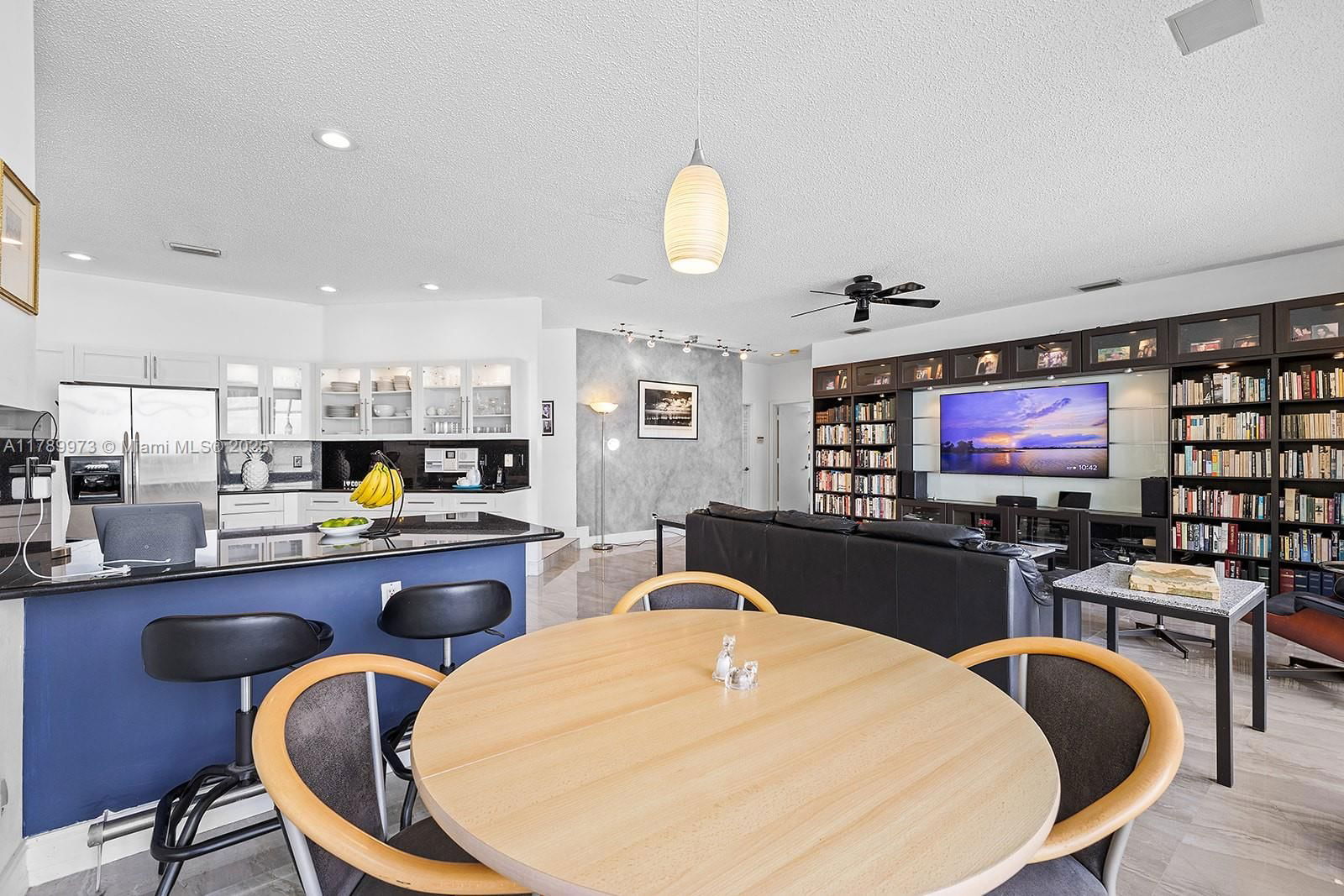 Real estate property located at 1206 180th Ave, Broward, Silver Lakes At Pembroke, Pembroke Pines, FL