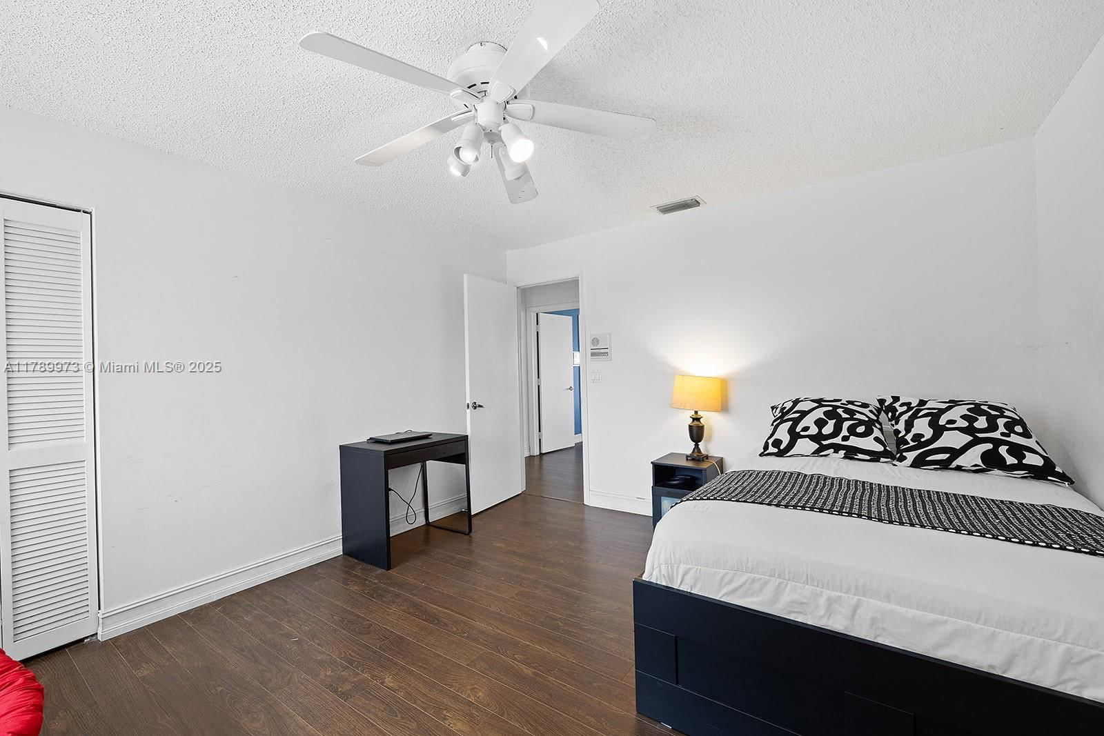 Real estate property located at 1206 180th Ave, Broward, Silver Lakes At Pembroke, Pembroke Pines, FL
