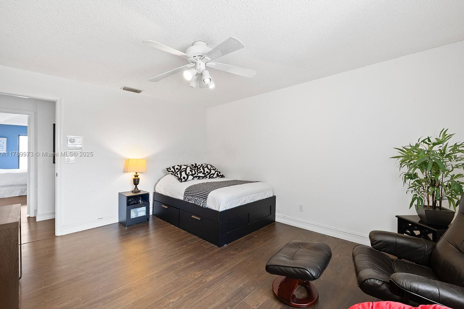 Real estate property located at 1206 180th Ave, Broward, Silver Lakes At Pembroke, Pembroke Pines, FL