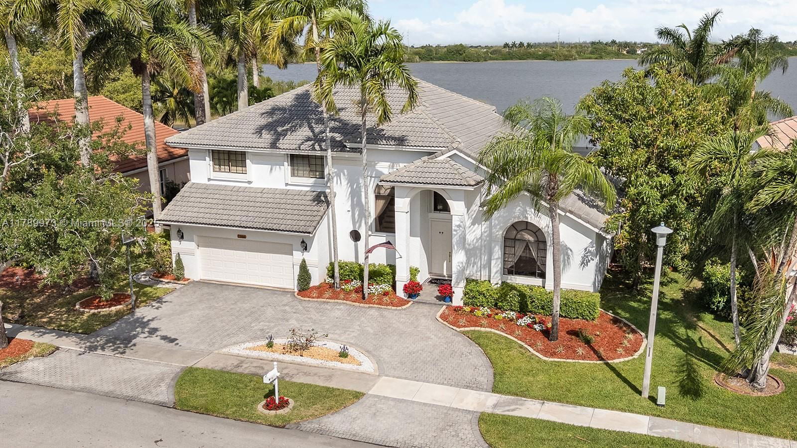Real estate property located at 1206 180th Ave, Broward, Silver Lakes At Pembroke, Pembroke Pines, FL