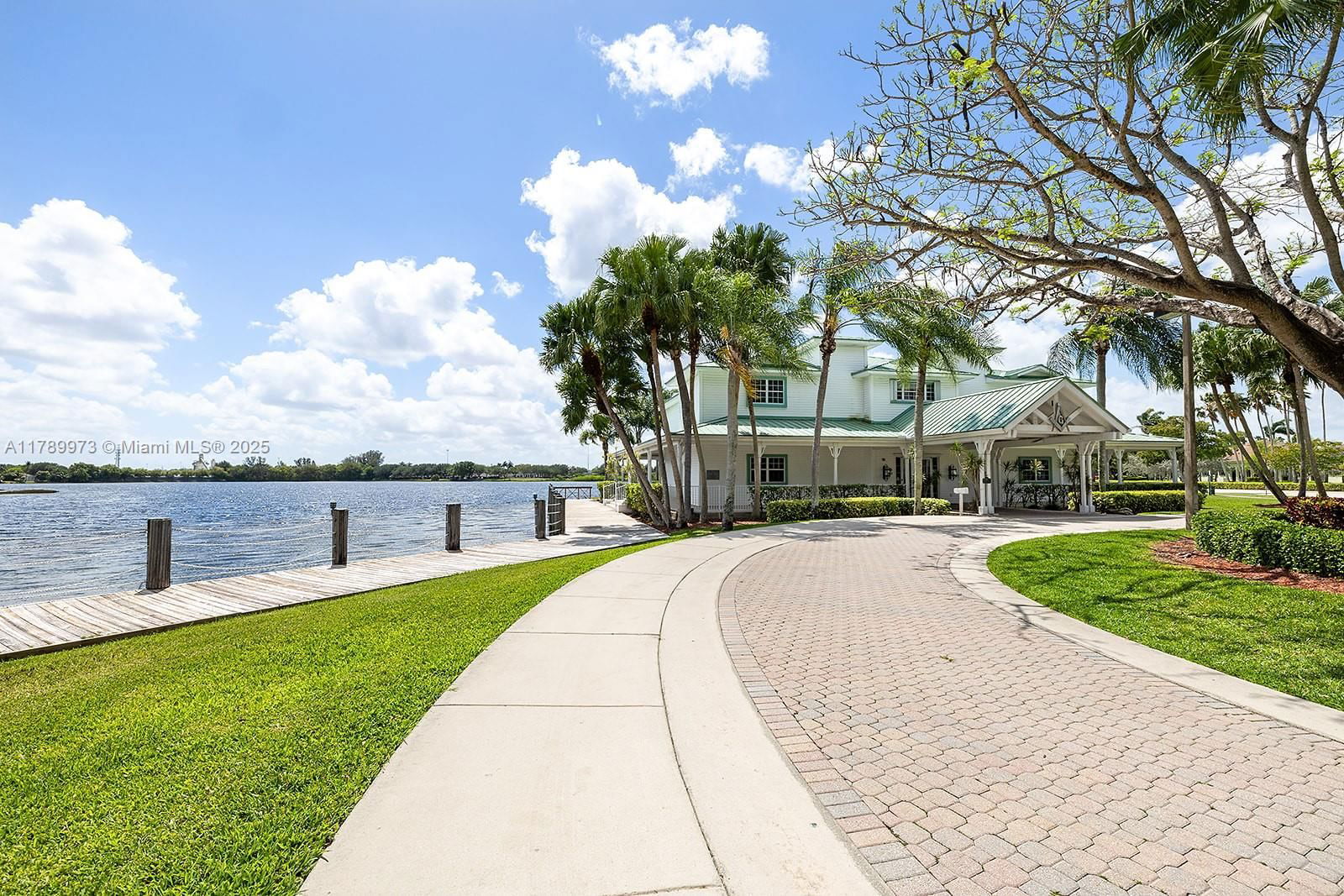 Real estate property located at 1206 180th Ave, Broward, Silver Lakes At Pembroke, Pembroke Pines, FL