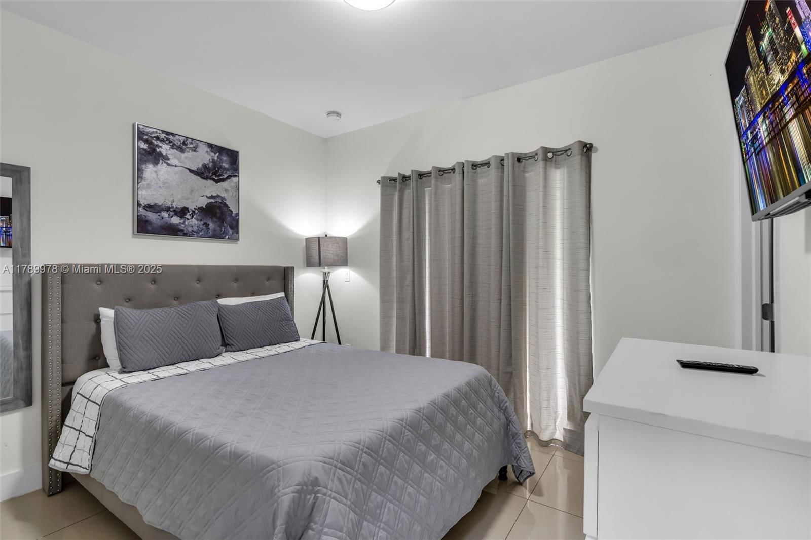 Real estate property located at 1426 74th St, Miami-dade, Comm Liberty City 2nd Sec, Miami, FL