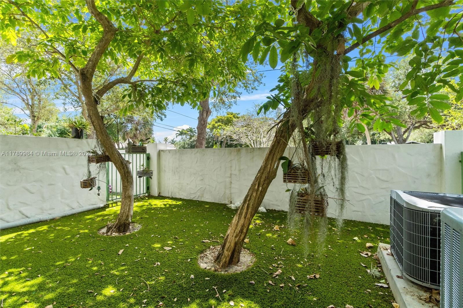 Real estate property located at 2924 Hidden Harbour Ct, Broward, Cape Fear, Dania Beach, FL