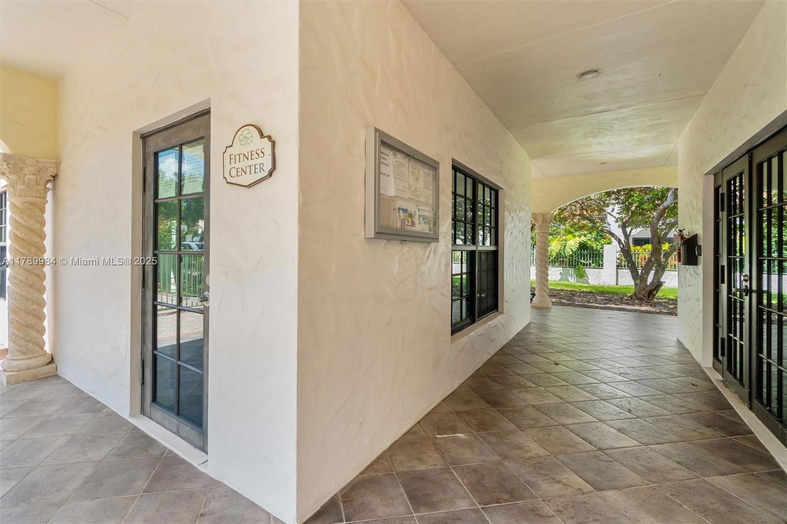 Real estate property located at 2924 Hidden Harbour Ct, Broward, Cape Fear, Dania Beach, FL