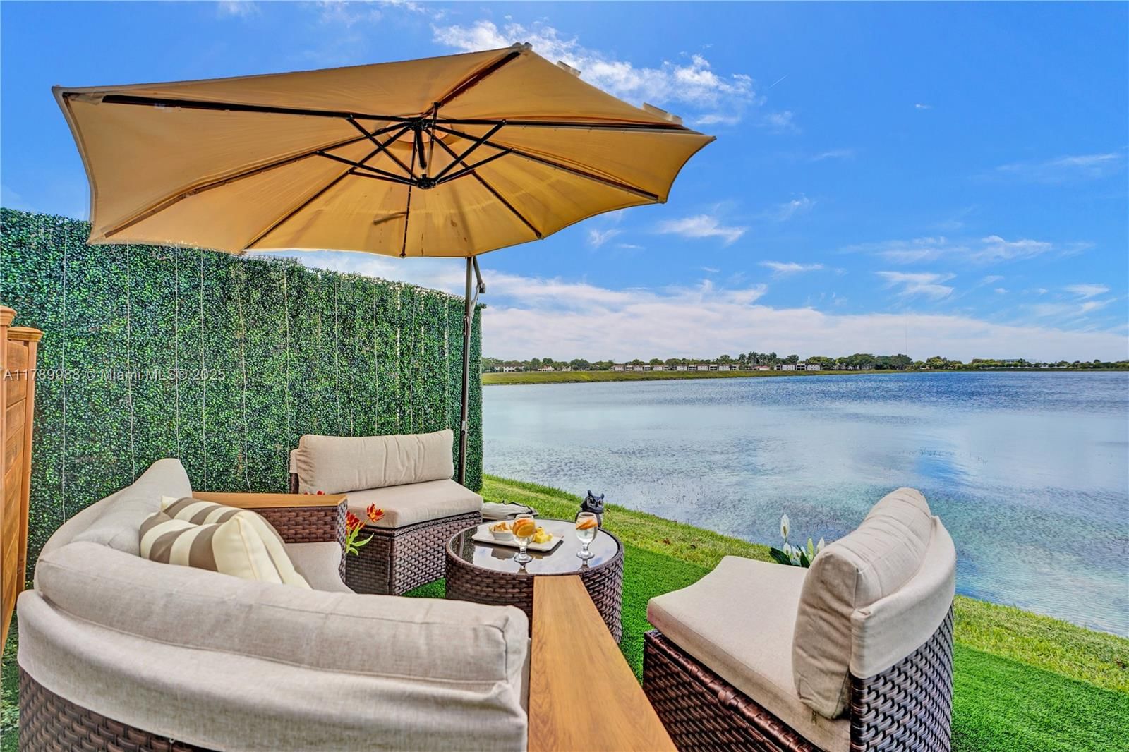 Real estate property located at 20540 5th Pl, Miami-dade, Via Ventura Neighborhood, Miami, FL