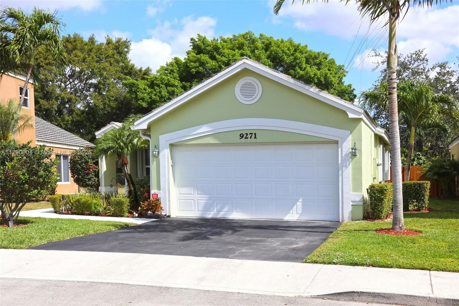 Real estate property located at 9271 Arborwood Cir, Broward, Forest Ridge Cluster Home, Davie, FL