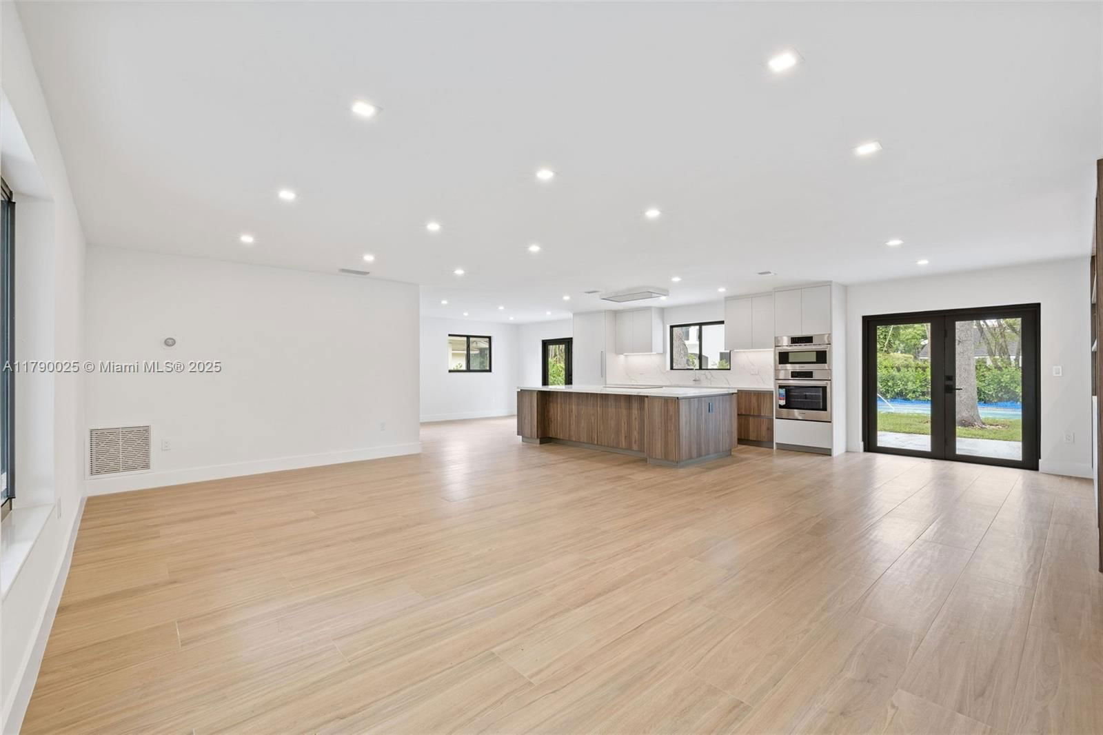 Real estate property located at 6061 79th St, Miami-dade, All Pine Estates, South Miami, FL