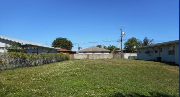 Real estate property located at 2343 Douglas St, Broward, Liberia, Hollywood, FL
