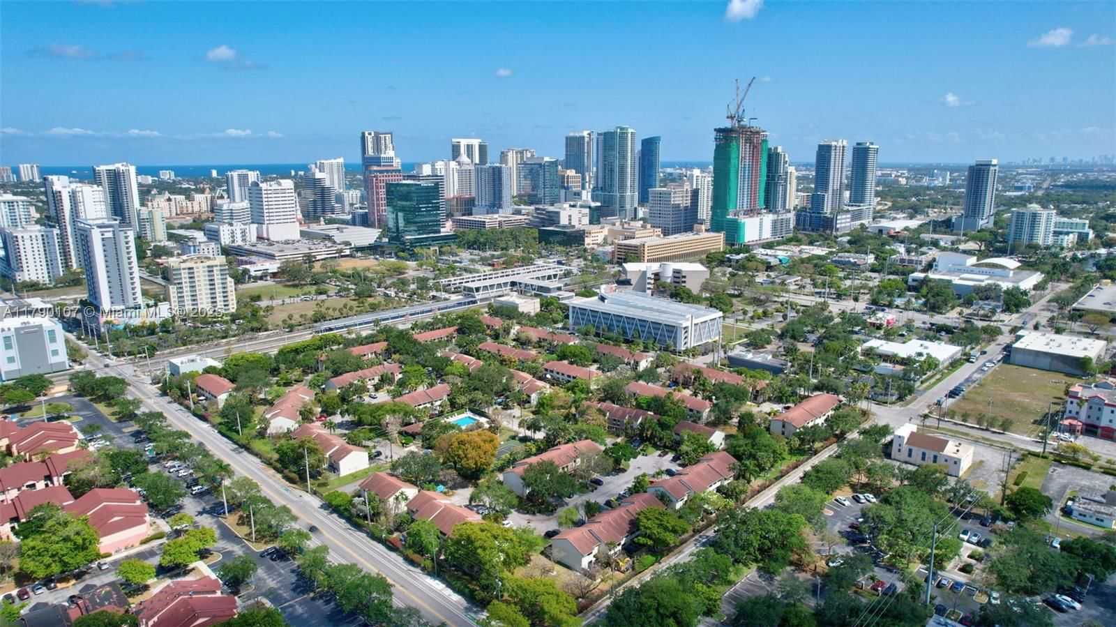 Real estate property located at 226 City View Dr, Broward, City View Townhomes, Fort Lauderdale, FL