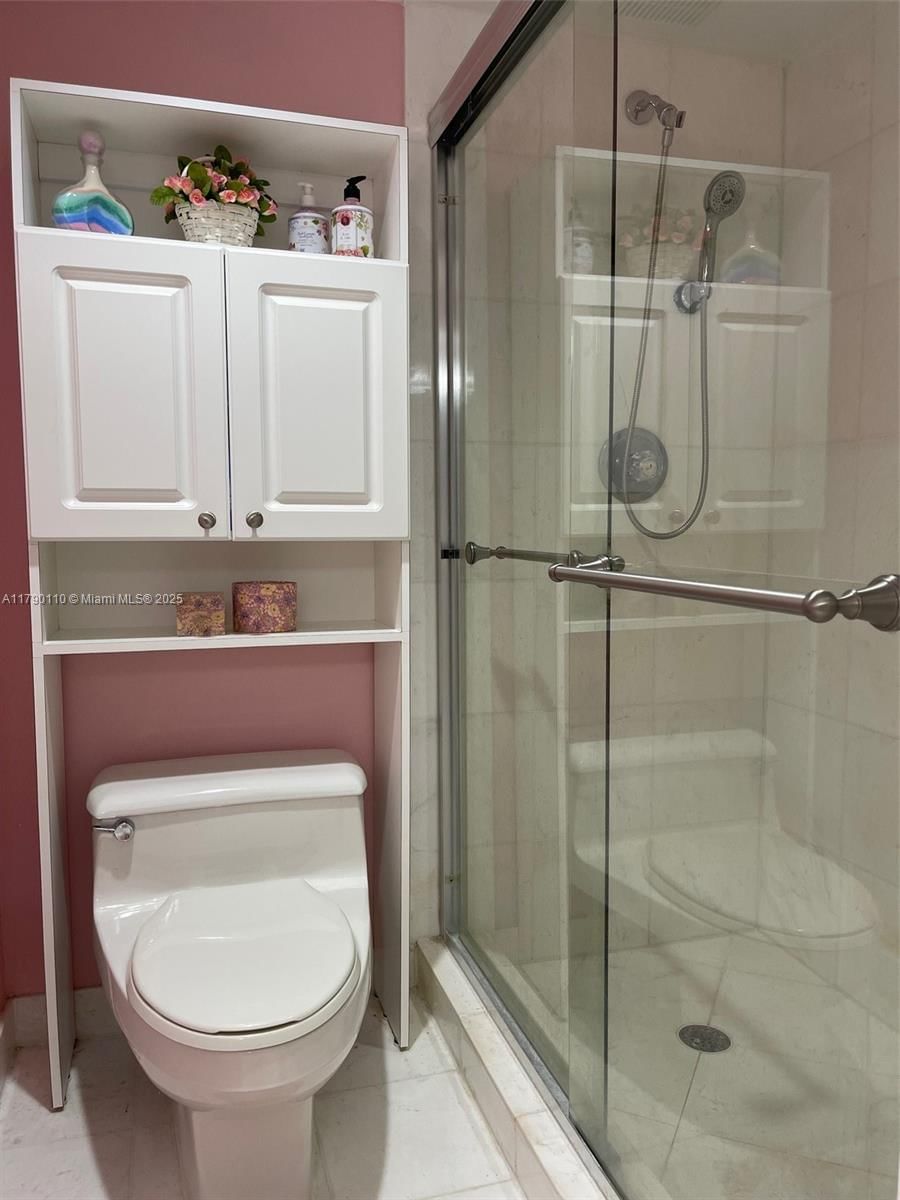 Real estate property located at 19101 36th Ct #1110, Miami-dade, Mystic Pointe Condo No Th, Aventura, FL