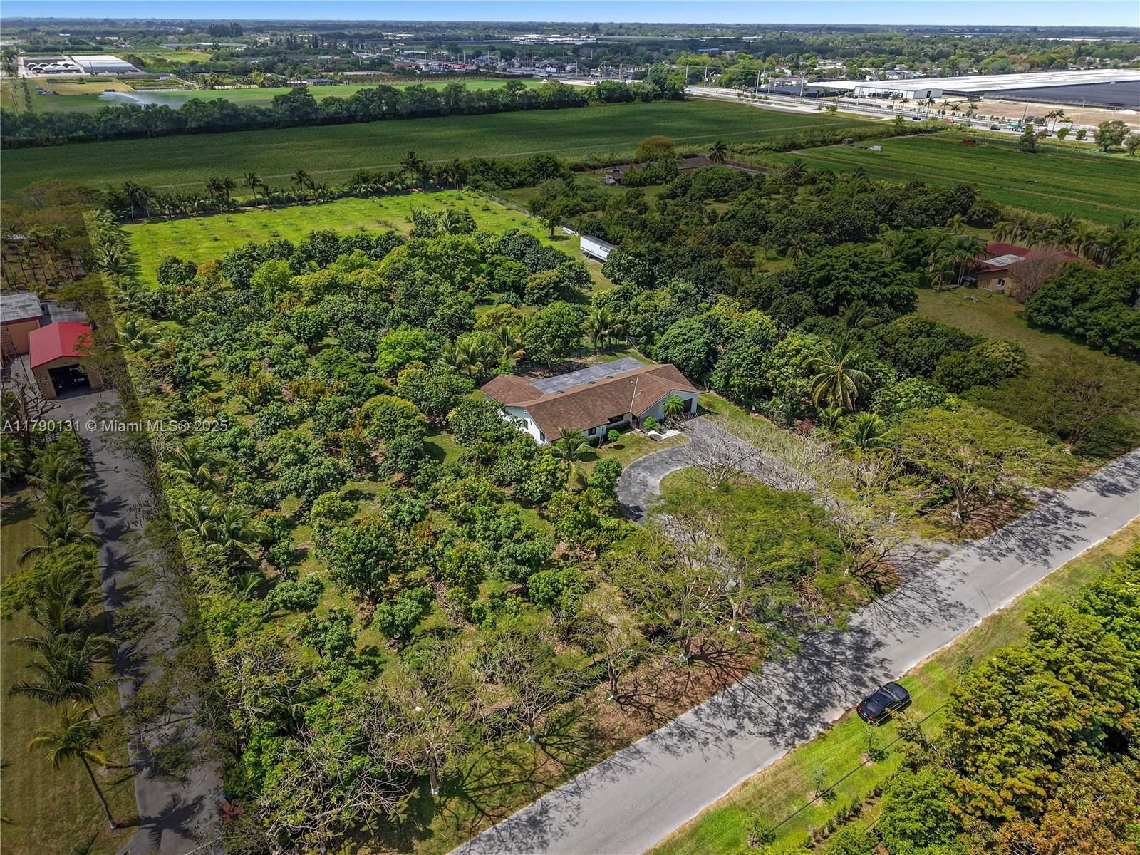 Real estate property located at 17450 192nd St, Miami-dade, Un-subdivided, Miami, FL