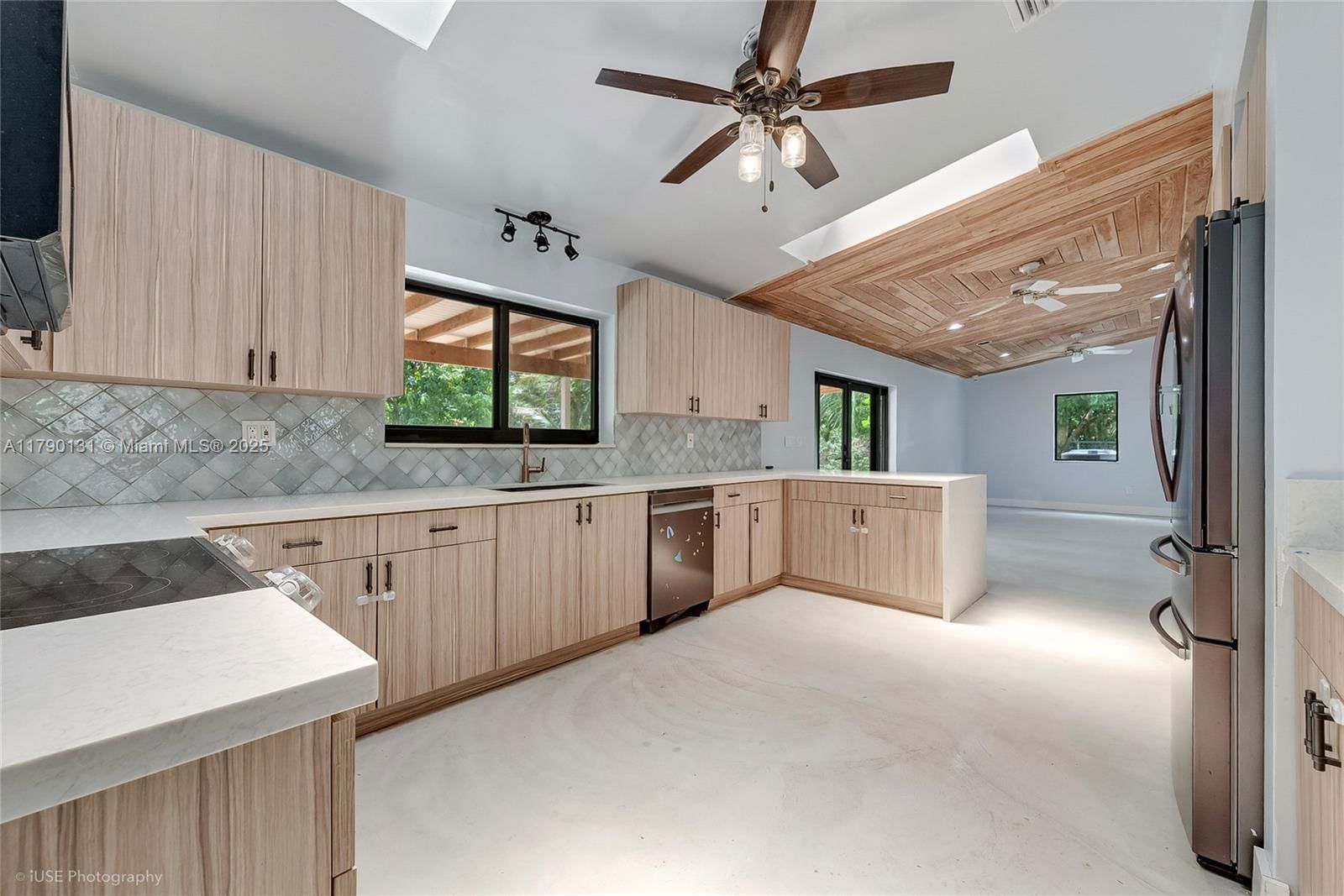 Real estate property located at 17450 192nd St, Miami-dade, Un-subdivided, Miami, FL
