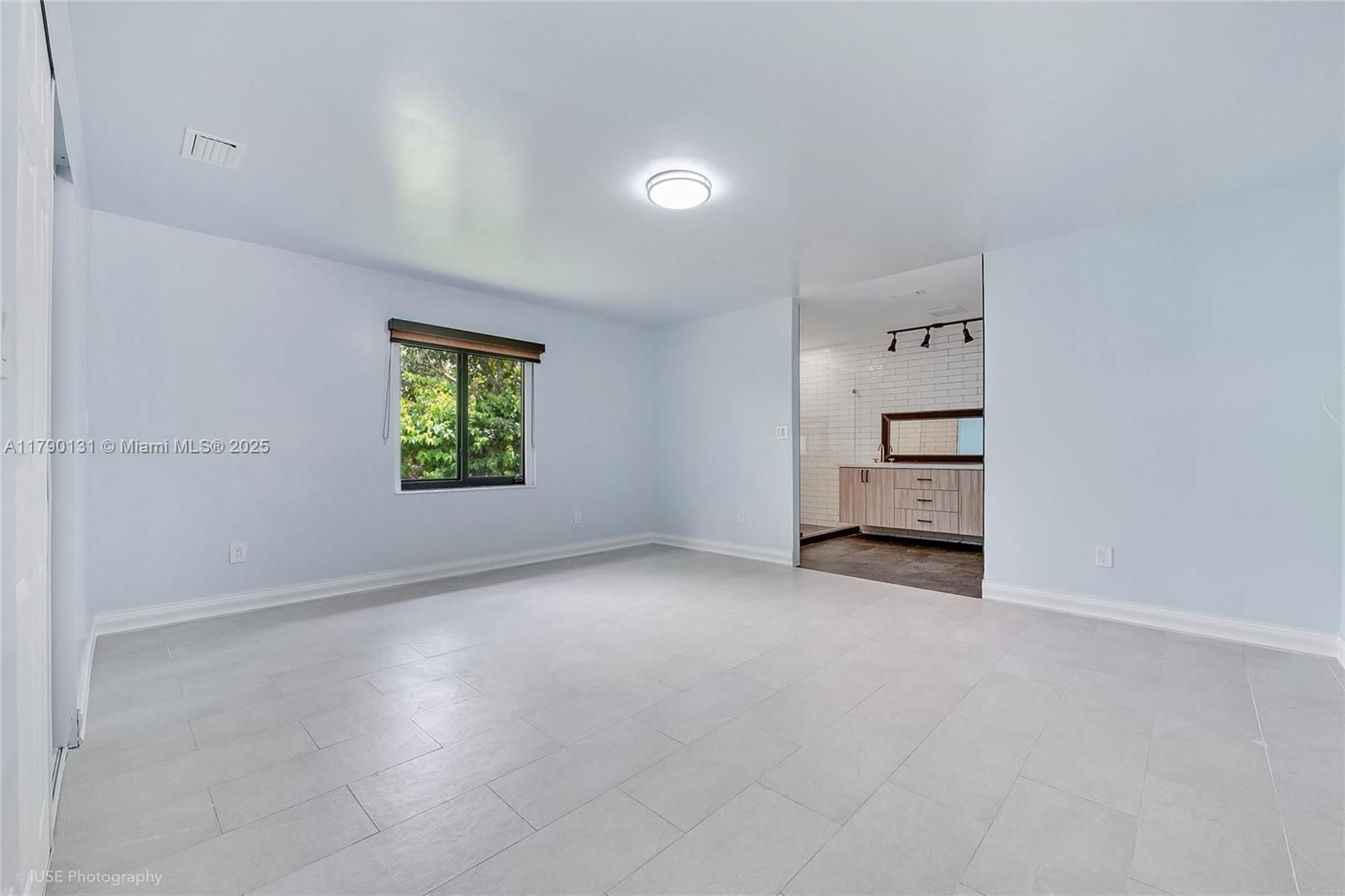 Real estate property located at 17450 192nd St, Miami-dade, Un-subdivided, Miami, FL