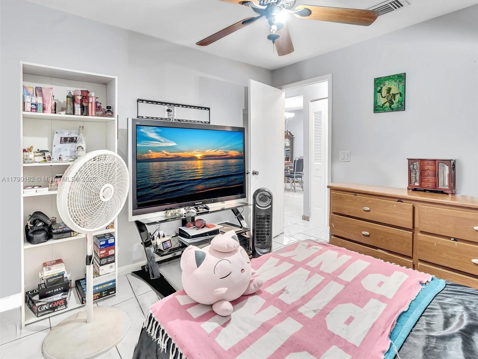 Real estate property located at 9401 14th Ct #224, Broward, Westview Condominium No F, Pembroke Pines, FL