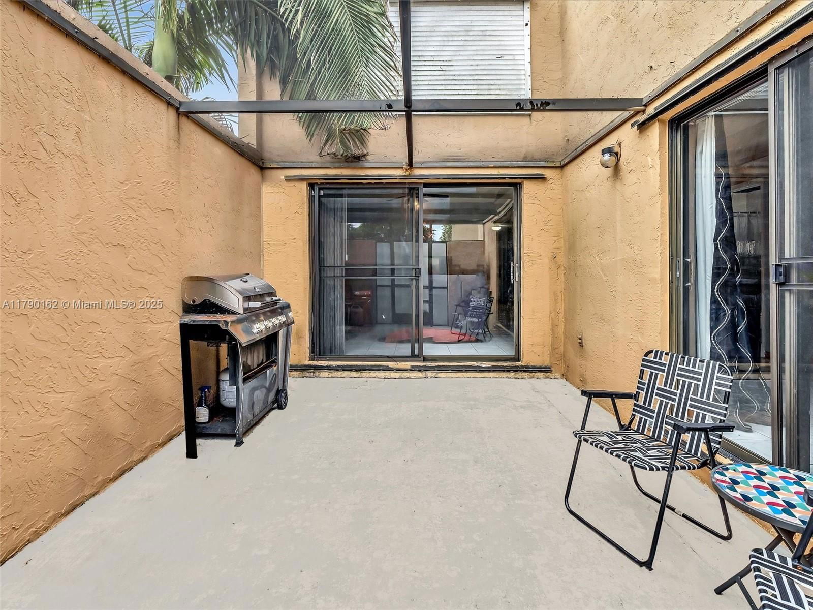 Real estate property located at 9401 14th Ct #224, Broward, Westview Condominium No F, Pembroke Pines, FL