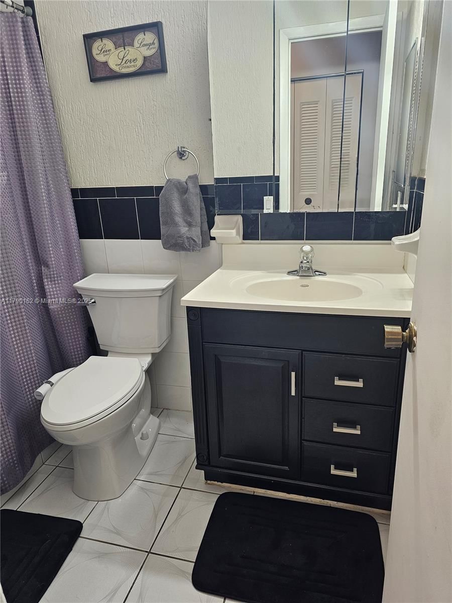 Real estate property located at 9401 14th Ct #224, Broward, Westview Condominium No F, Pembroke Pines, FL