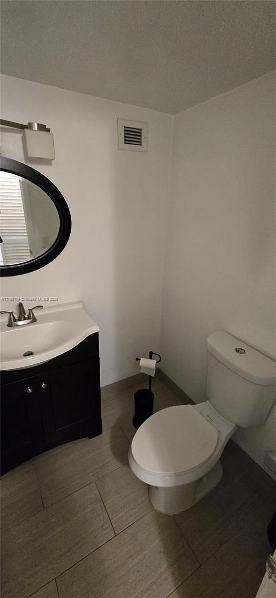 Real estate property located at 1830 Dixieanna St #203, Broward, Dixiana Condo, Hollywood, FL