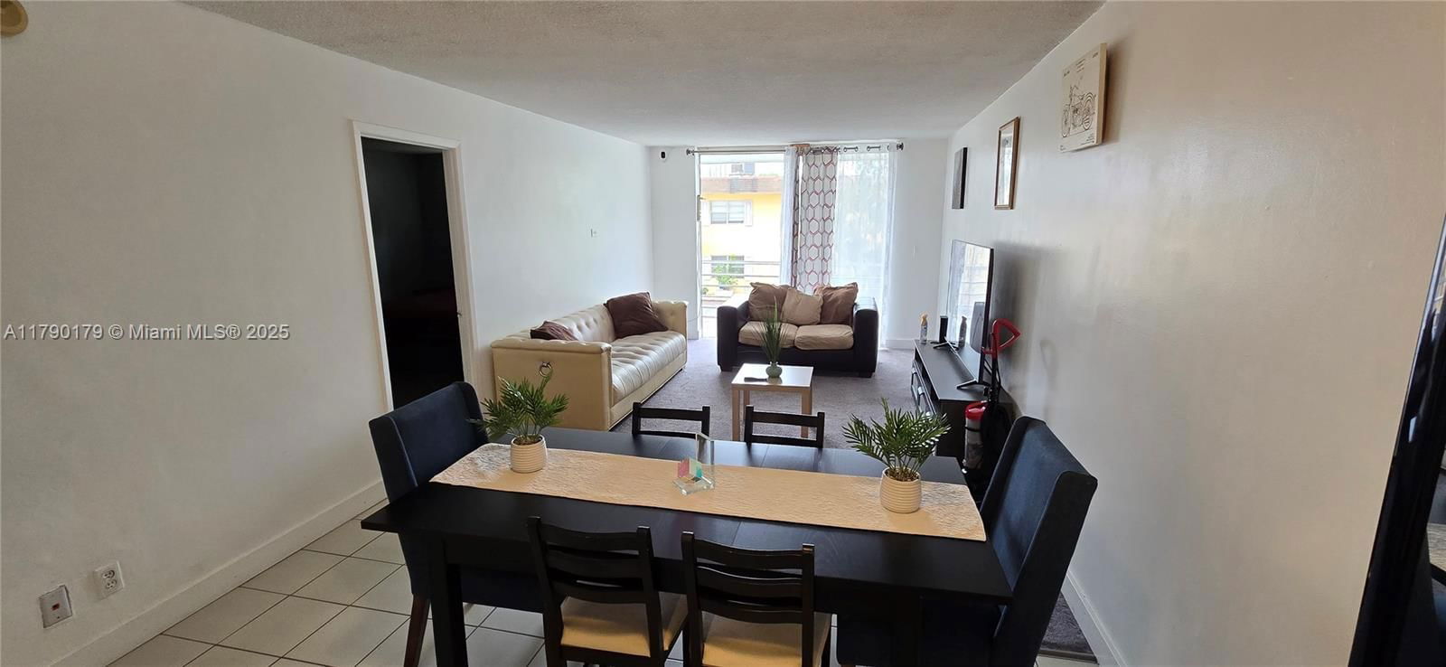 Real estate property located at 1830 Dixieanna St #203, Broward, Dixiana Condo, Hollywood, FL