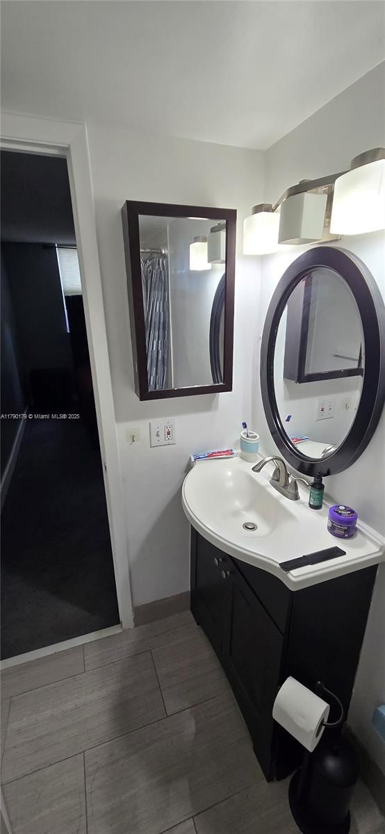 Real estate property located at 1830 Dixieanna St #203, Broward, Dixiana Condo, Hollywood, FL