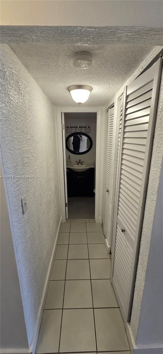 Real estate property located at 1830 Dixieanna St #203, Broward, Dixiana Condo, Hollywood, FL