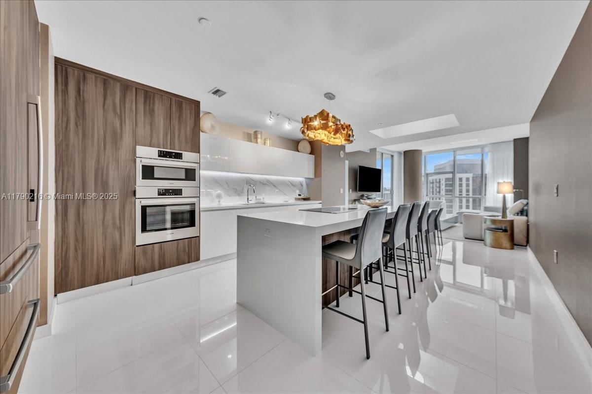 Real estate property located at 851 1st Ave #3711, Miami-dade, Paramount Miami Worldcent, Miami, FL