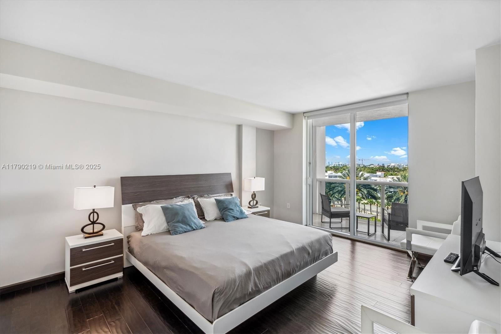 Real estate property located at 10275 Collins Ave #529, Miami-dade, Harbour House, Bal Harbour, FL