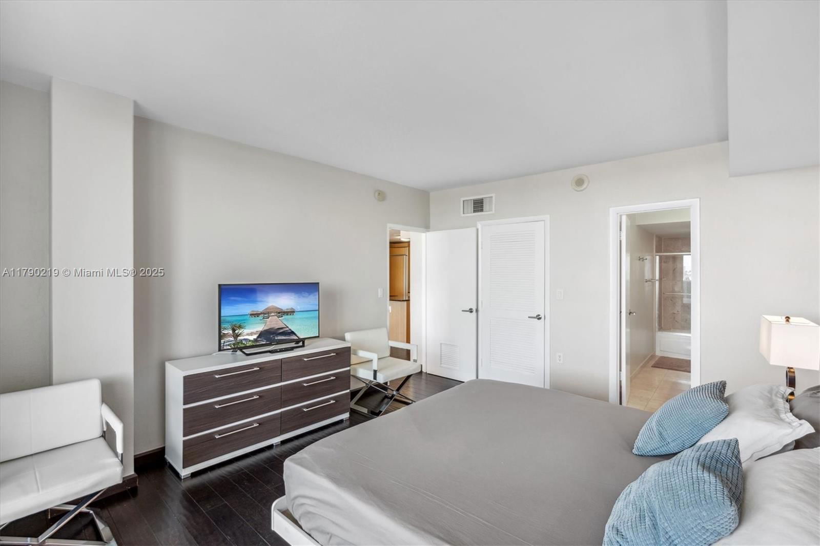 Real estate property located at 10275 Collins Ave #529, Miami-dade, Harbour House, Bal Harbour, FL