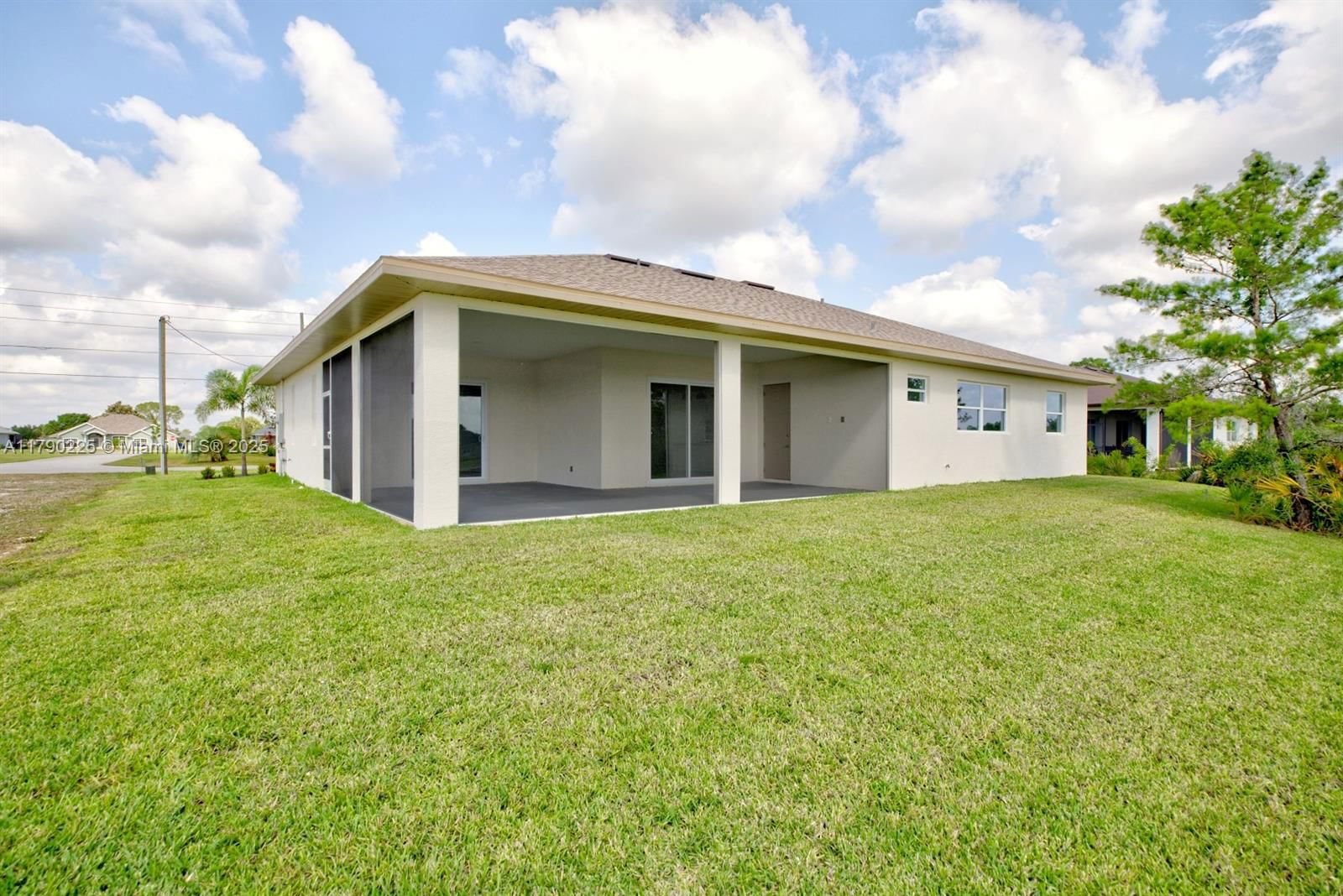 Real estate property located at 5224 Columbus Blvd, Highlands, Sun N Lakes Of Sebring.gol, Sebring, FL