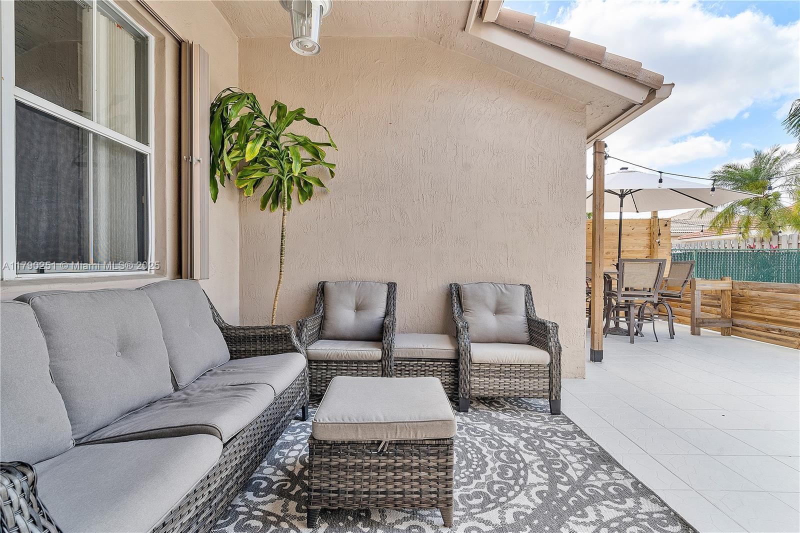 Real estate property located at 13995 Cypress Cove Cir, Broward, West Park-west Parcel, Davie, FL