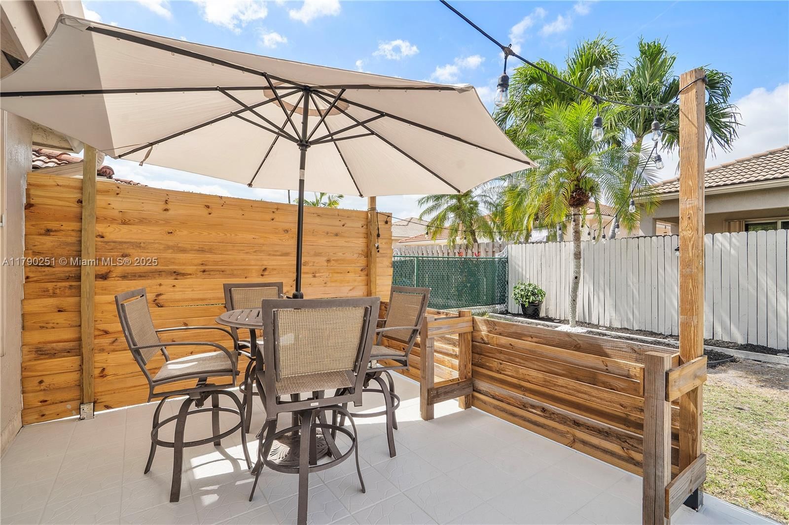 Real estate property located at 13995 Cypress Cove Cir, Broward, West Park-west Parcel, Davie, FL