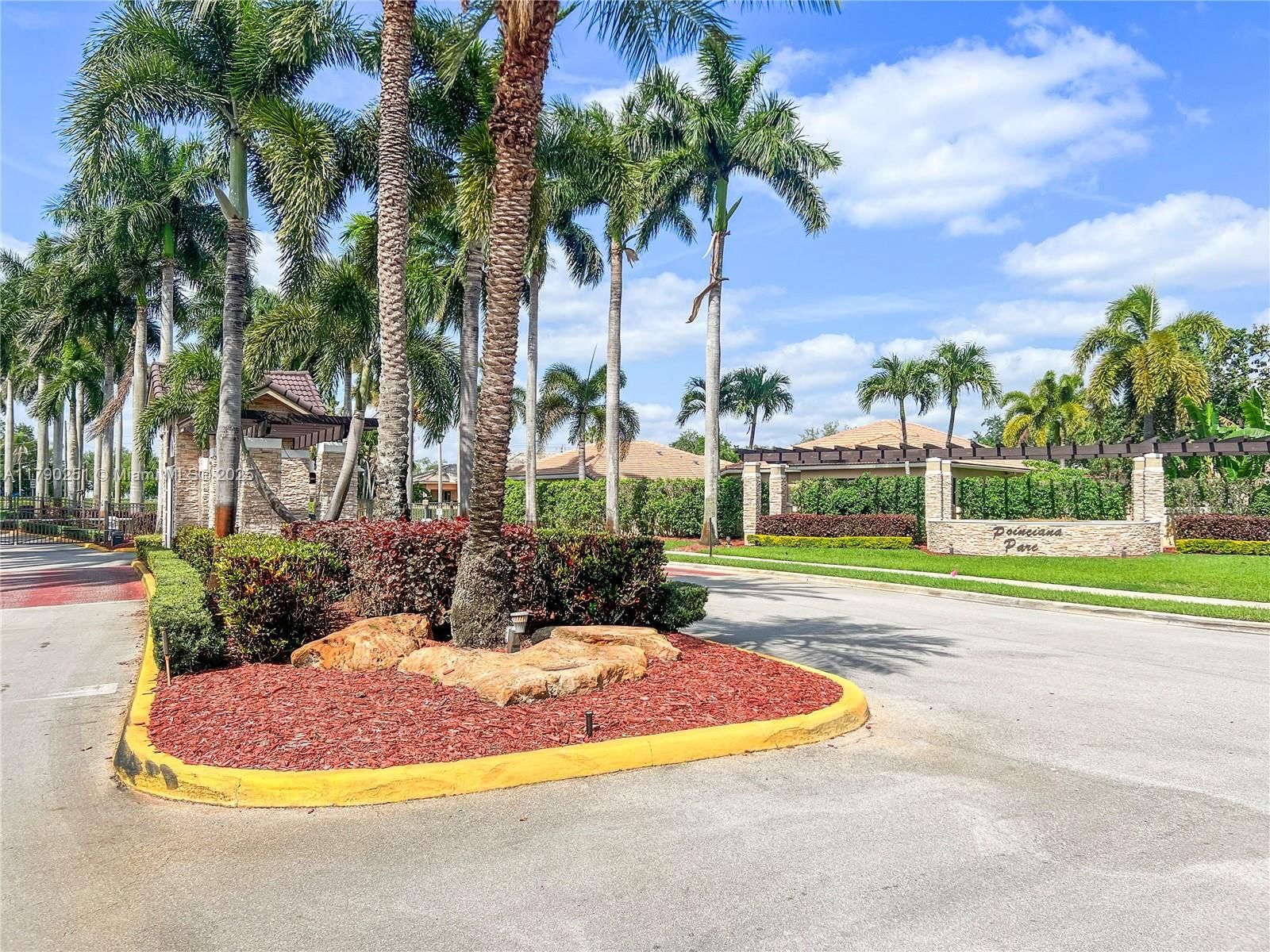 Real estate property located at 13995 Cypress Cove Cir, Broward, West Park-west Parcel, Davie, FL