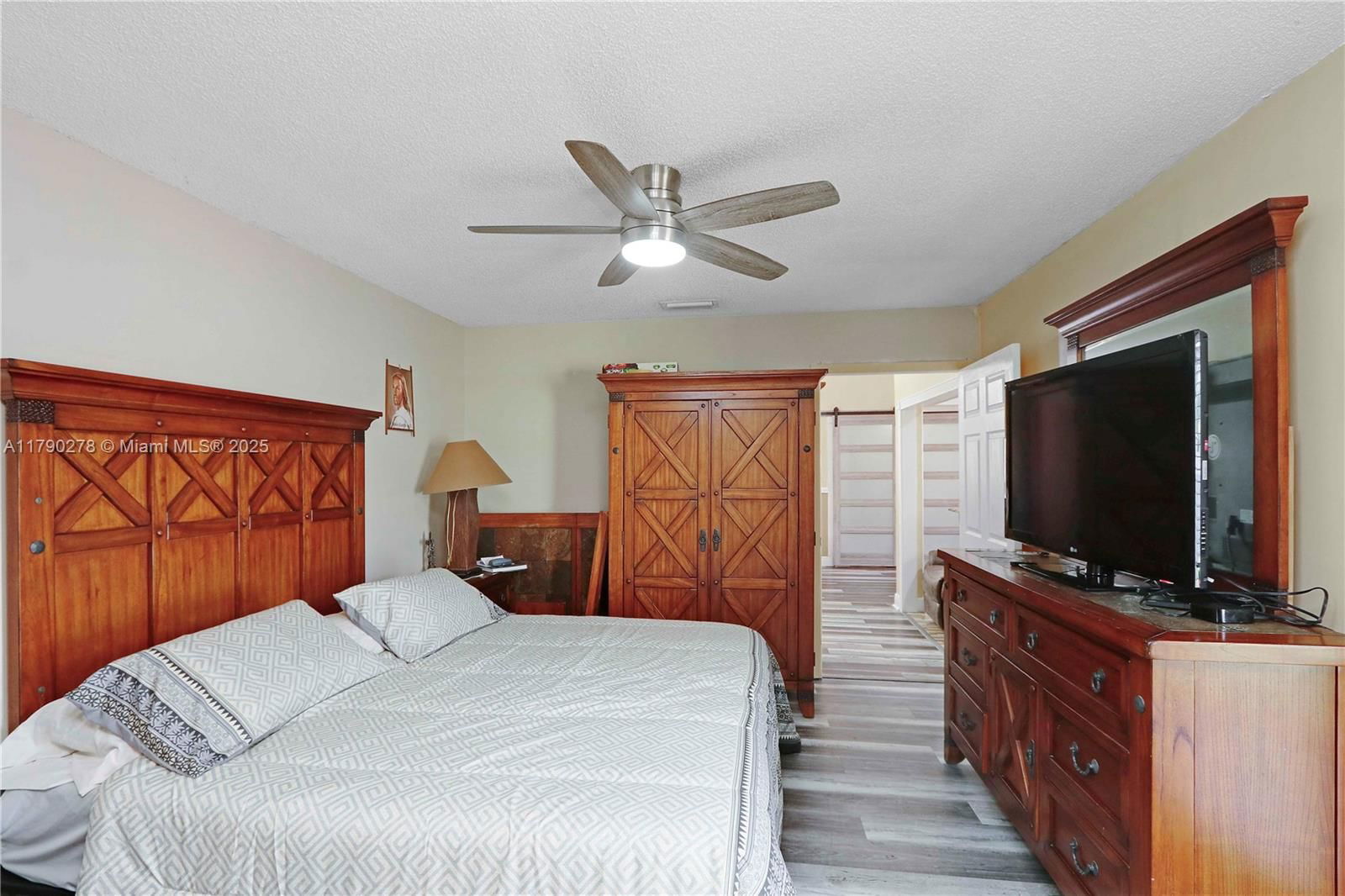 Real estate property located at 11879 208th Ter, Miami-dade, Strawberry Field Sub, Miami, FL