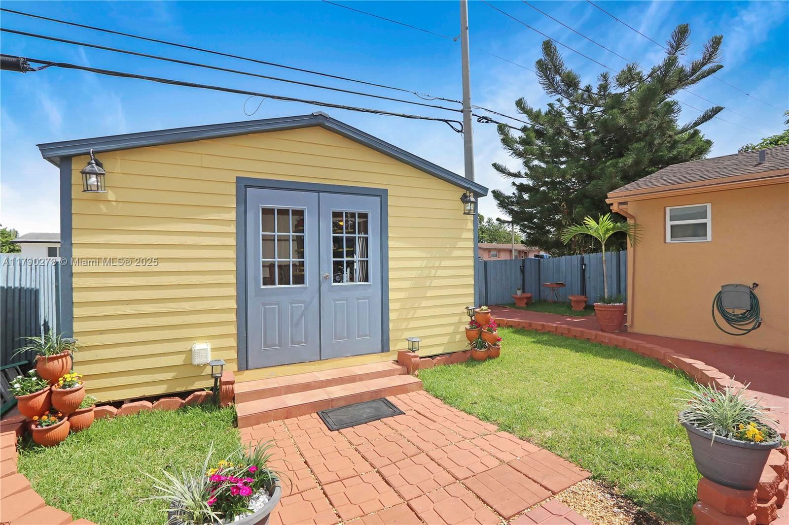 Real estate property located at 11879 208th Ter, Miami-dade, Strawberry Field Sub, Miami, FL