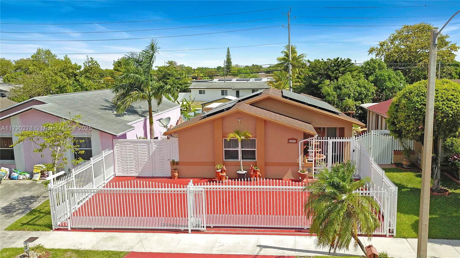 Real estate property located at 11879 208th Ter, Miami-dade, Strawberry Field Sub, Miami, FL