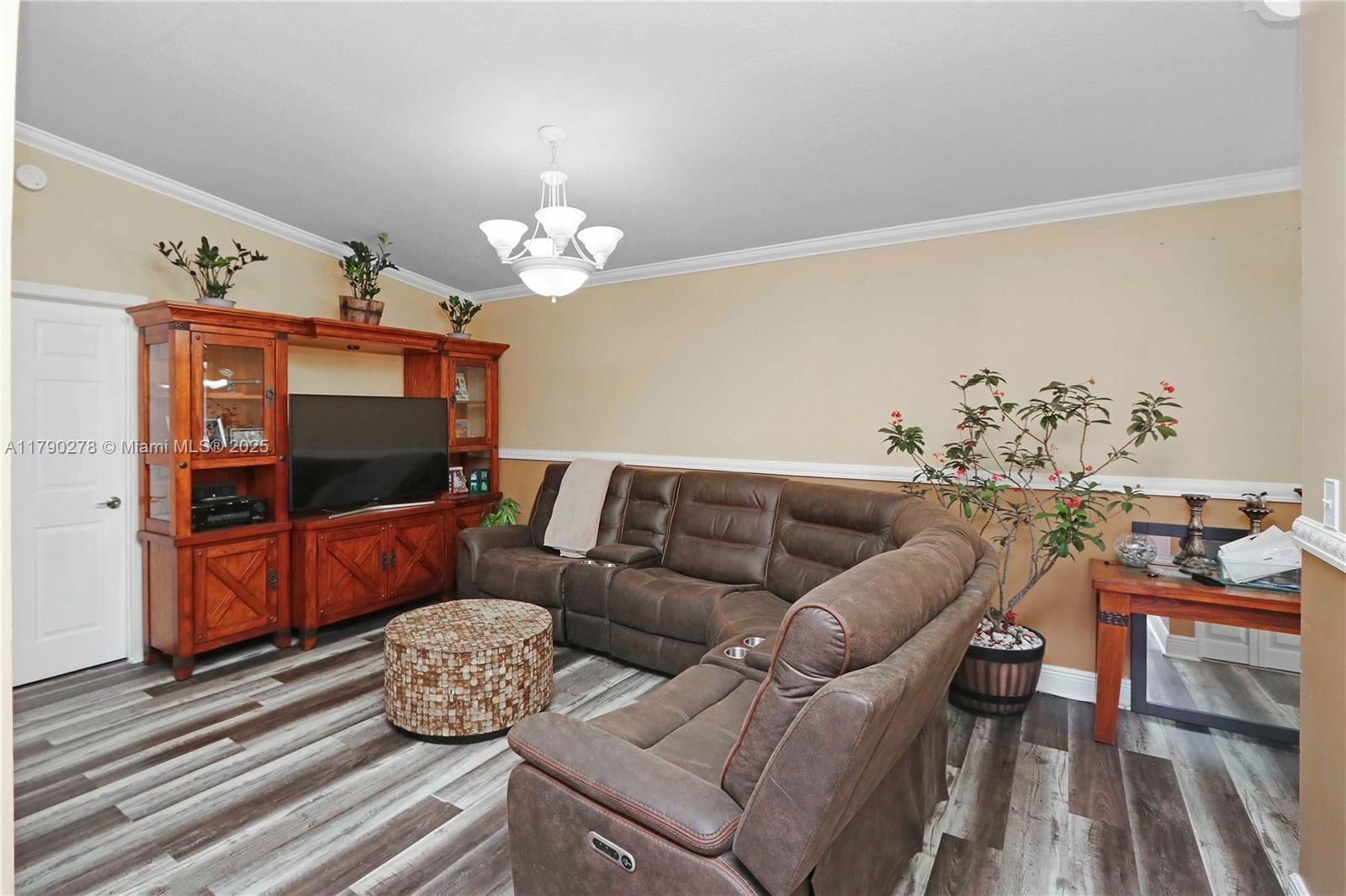 Real estate property located at 11879 208th Ter, Miami-dade, Strawberry Field Sub, Miami, FL