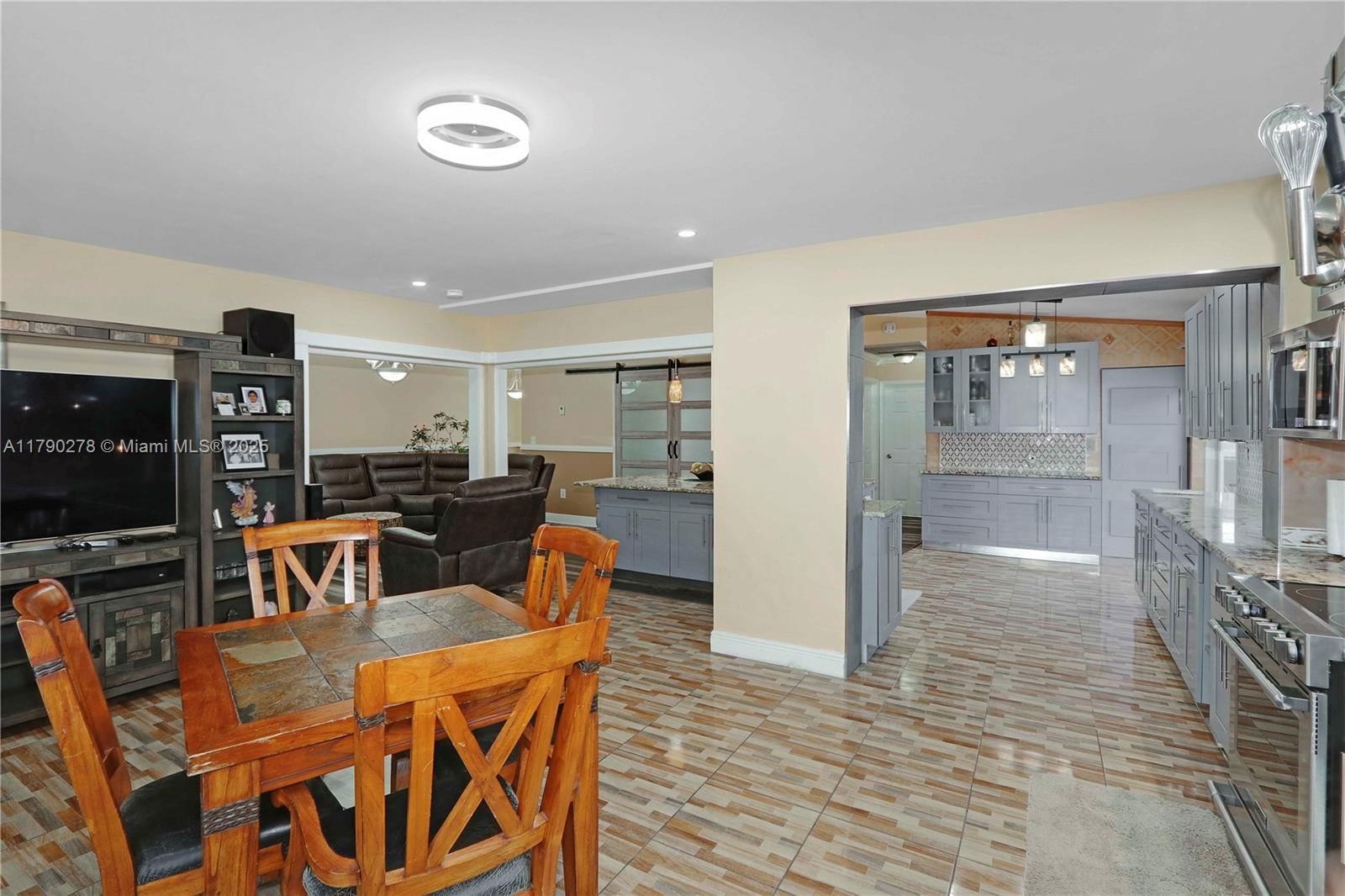 Real estate property located at 11879 208th Ter, Miami-dade, Strawberry Field Sub, Miami, FL