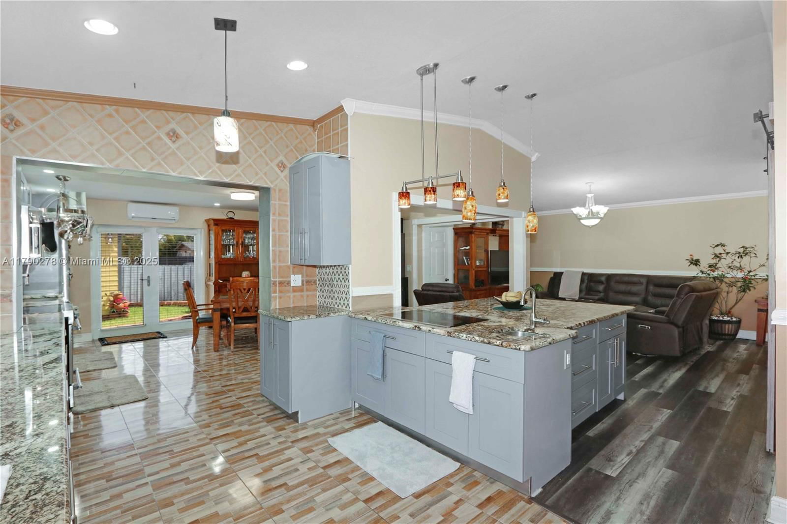 Real estate property located at 11879 208th Ter, Miami-dade, Strawberry Field Sub, Miami, FL