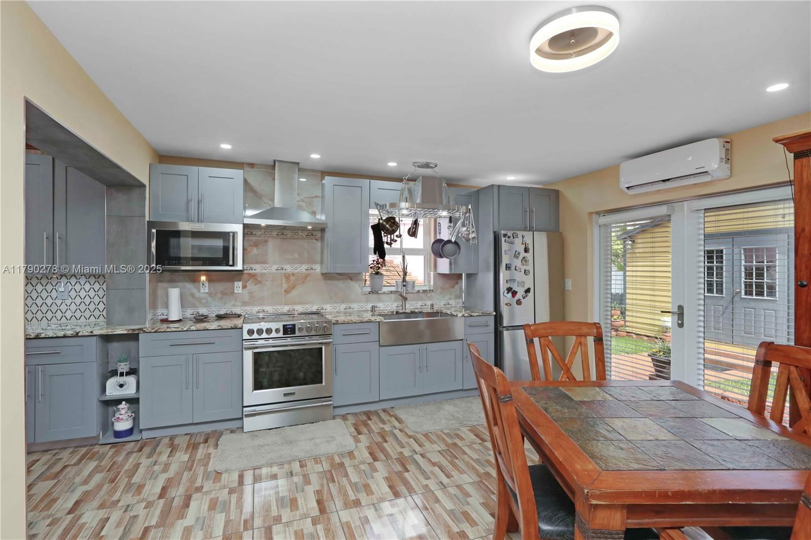 Real estate property located at 11879 208th Ter, Miami-dade, Strawberry Field Sub, Miami, FL