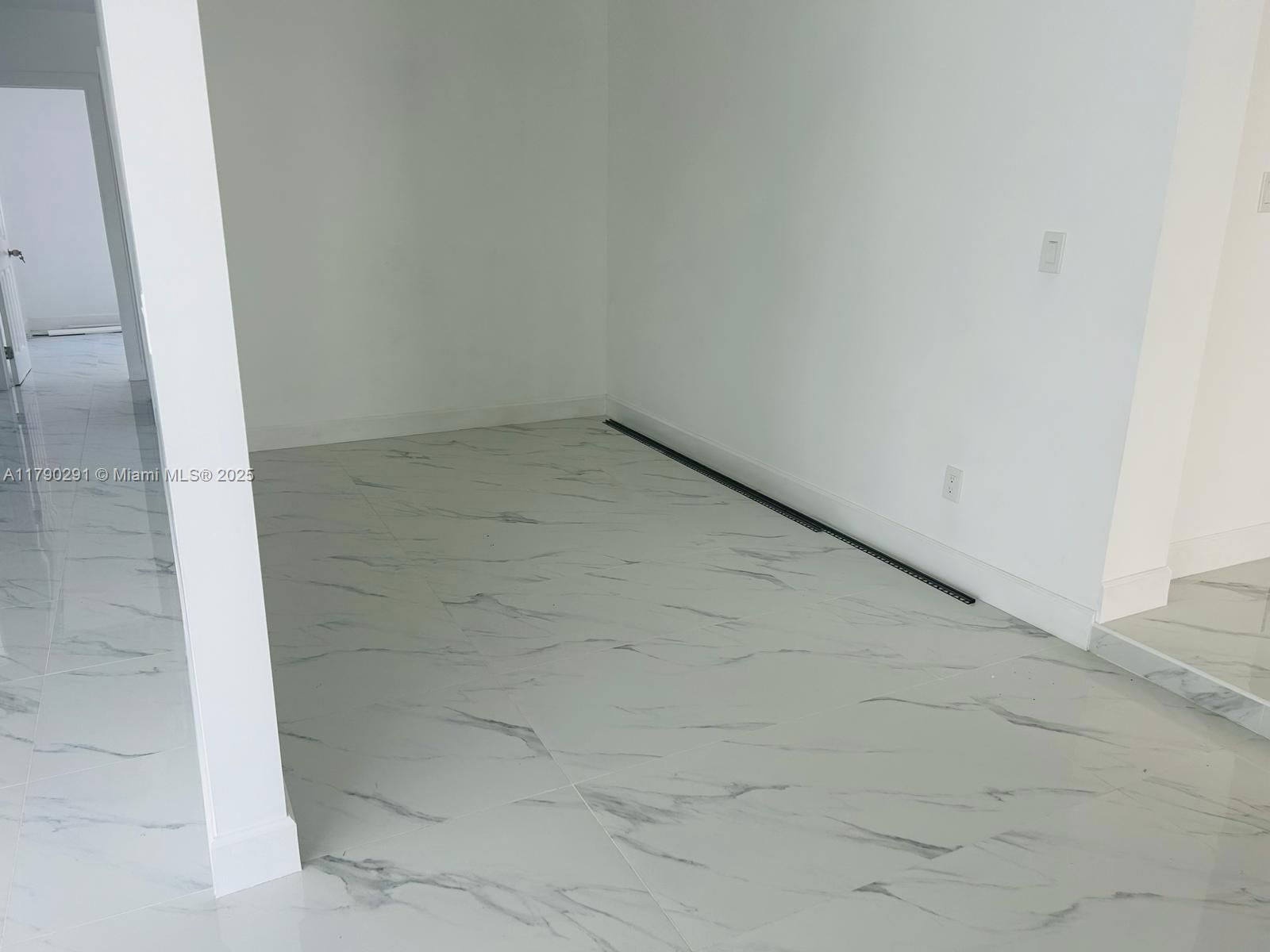 Real estate property located at 730 Curtiss Dr, Miami-dade, Curtiss Park, Opa-Locka, FL