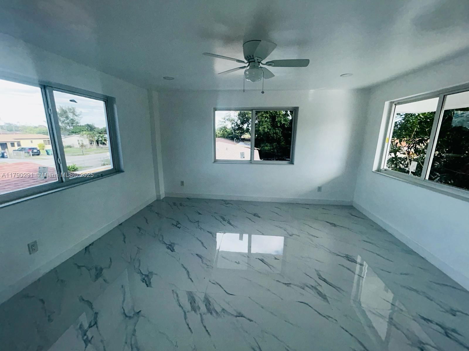 Real estate property located at 730 Curtiss Dr, Miami-dade, Curtiss Park, Opa-Locka, FL