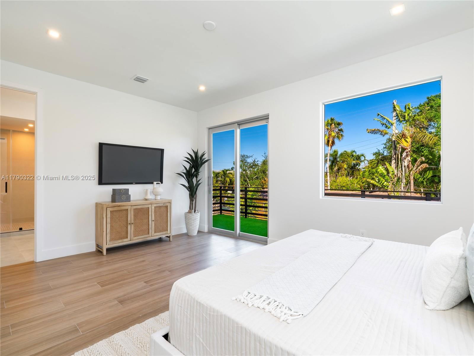 Real estate property located at 734 14th Ave, Broward, Progresso, Fort Lauderdale, FL