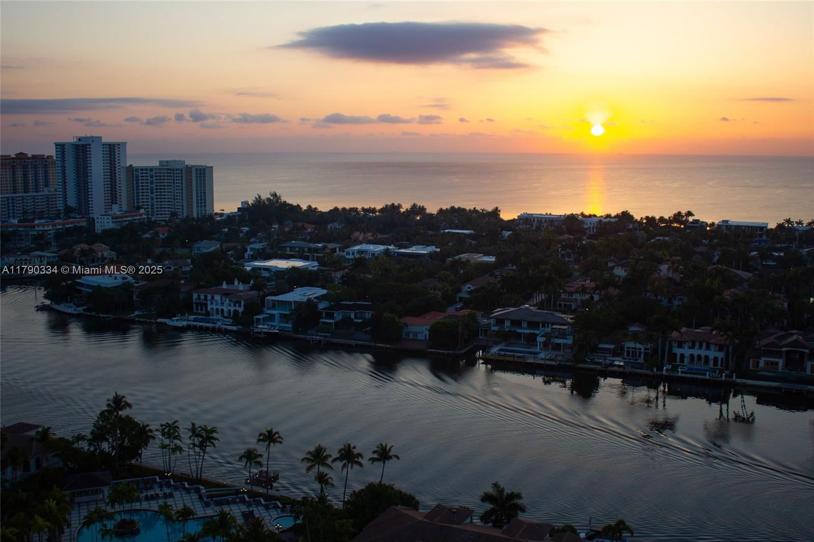 Real estate property located at 21050 Point Pl #2301, Miami-dade, Atlantic Iii At The Point, Aventura, FL
