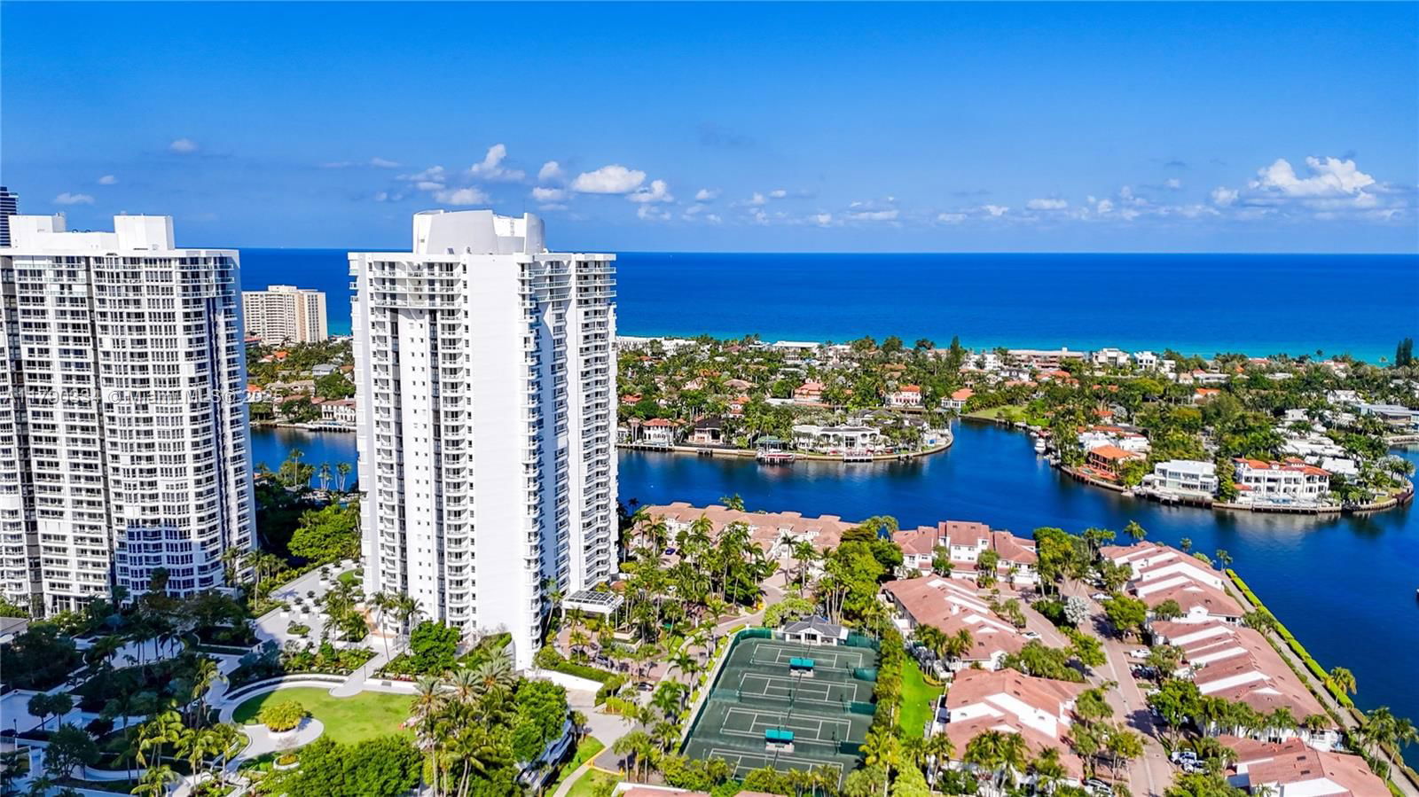 Real estate property located at 21050 Point Pl #2301, Miami-dade, Atlantic Iii At The Point, Aventura, FL