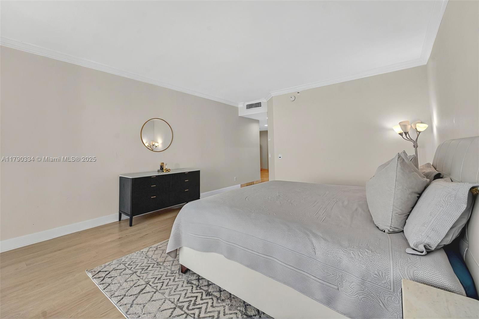 Real estate property located at 21050 Point Pl #2301, Miami-dade, Atlantic Iii At The Point, Aventura, FL