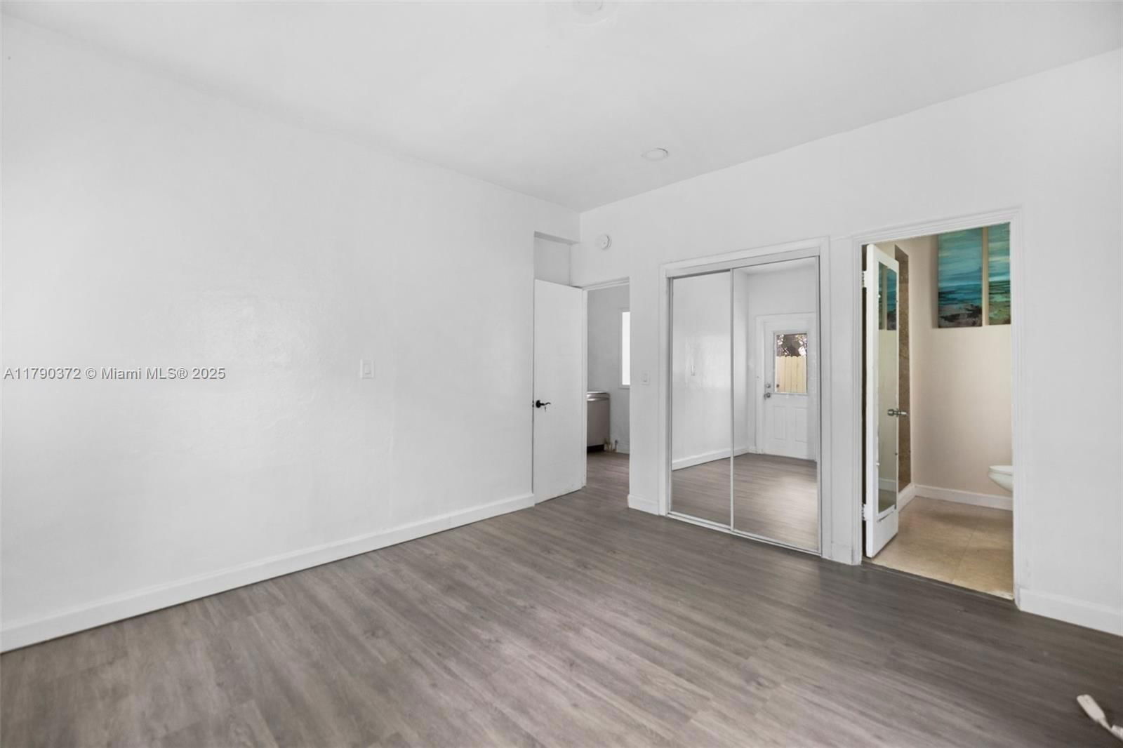 Real estate property located at 2822 Pine Tree Dr, Miami-dade, Miami Beach, FL