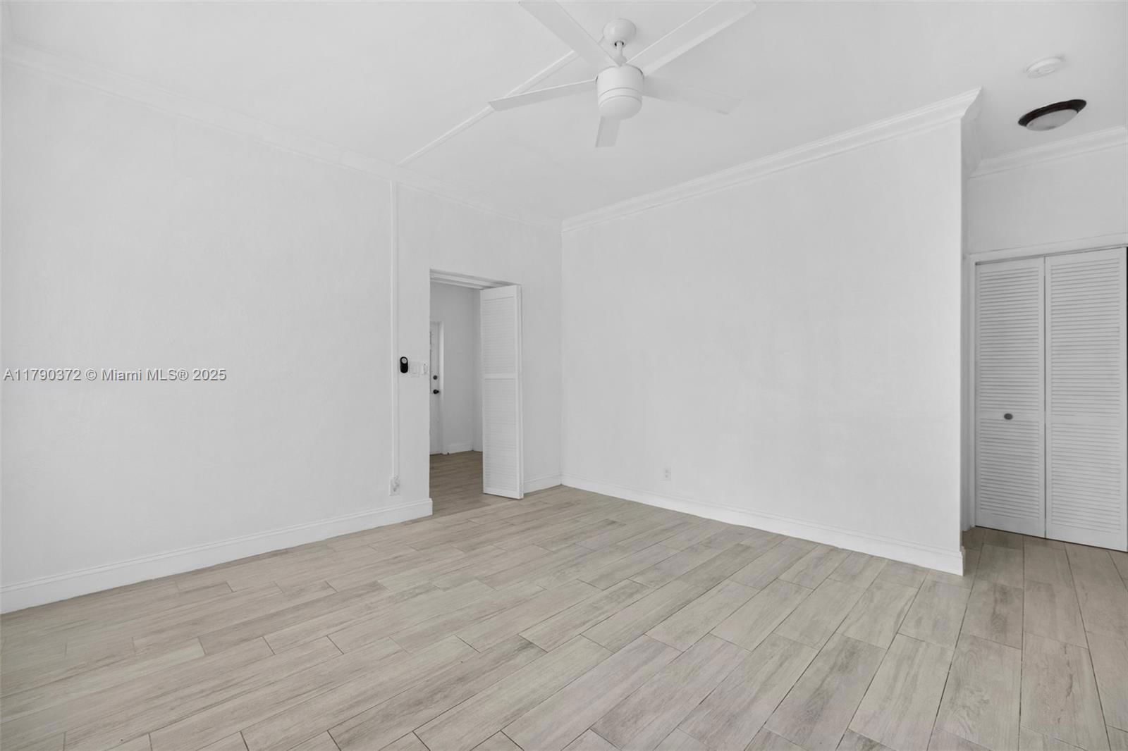 Real estate property located at 2822 Pine Tree Dr, Miami-dade, Miami Beach, FL
