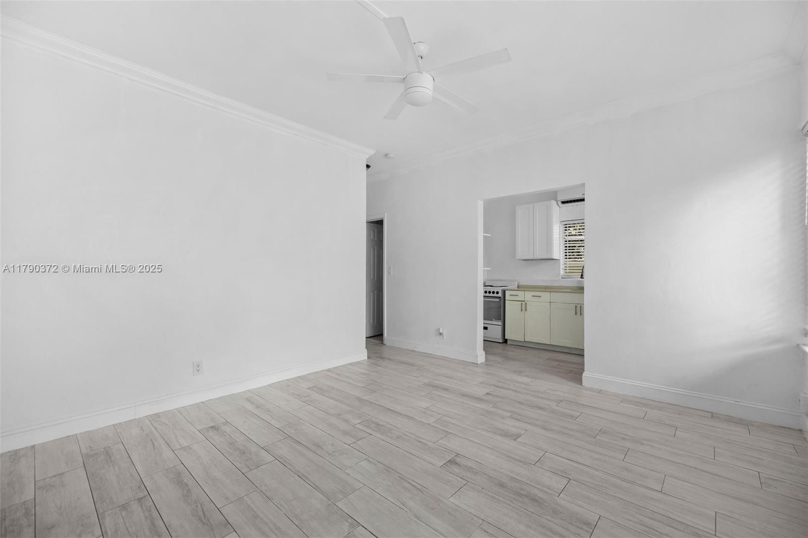 Real estate property located at 2822 Pine Tree Dr, Miami-dade, Miami Beach, FL