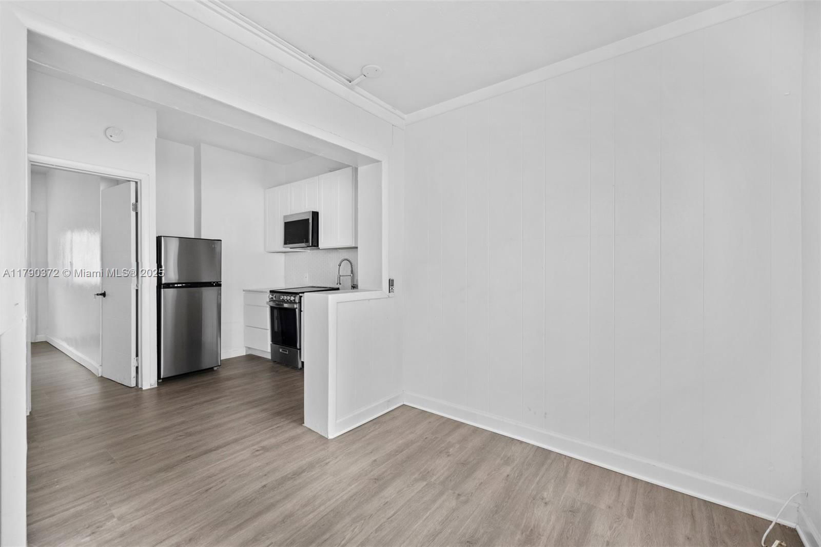 Real estate property located at 2822 Pine Tree Dr, Miami-dade, Miami Beach, FL