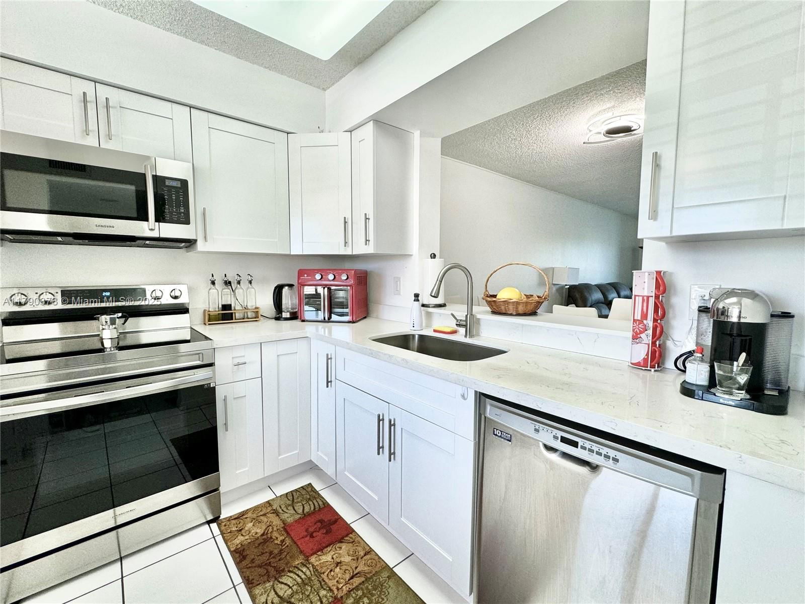 Real estate property located at 6193 Pointe Regal Cir #304, Palm Beach, Huntington Pointe, Delray Beach, FL