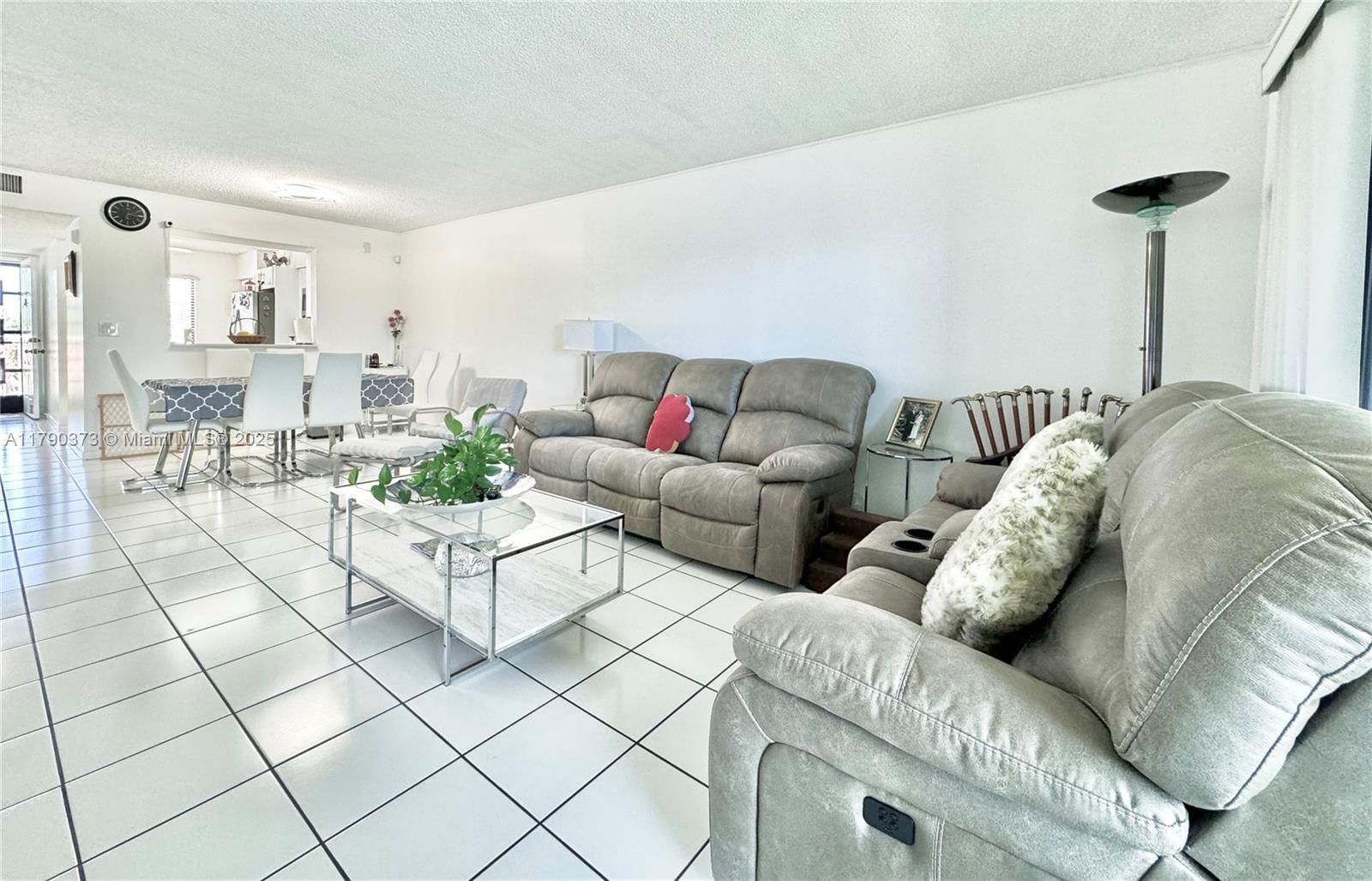 Real estate property located at 6193 Pointe Regal Cir #304, Palm Beach, Huntington Pointe, Delray Beach, FL